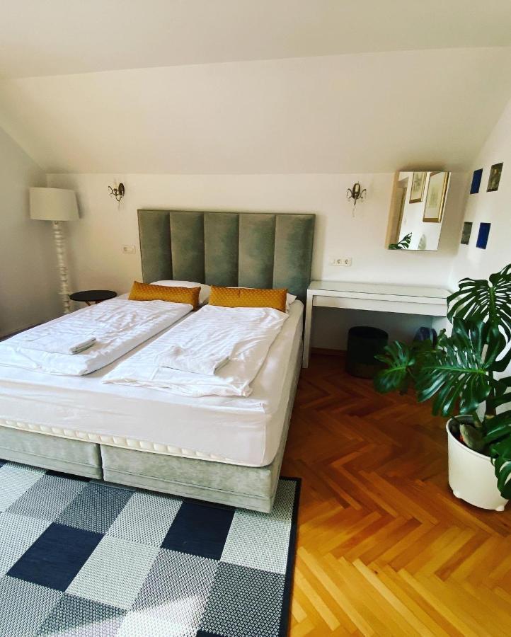 Vila Sejalec Villa Lesce  Kültér fotó