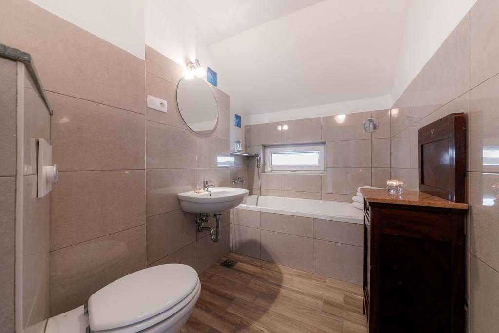 Vila Sejalec Villa Lesce  Kültér fotó