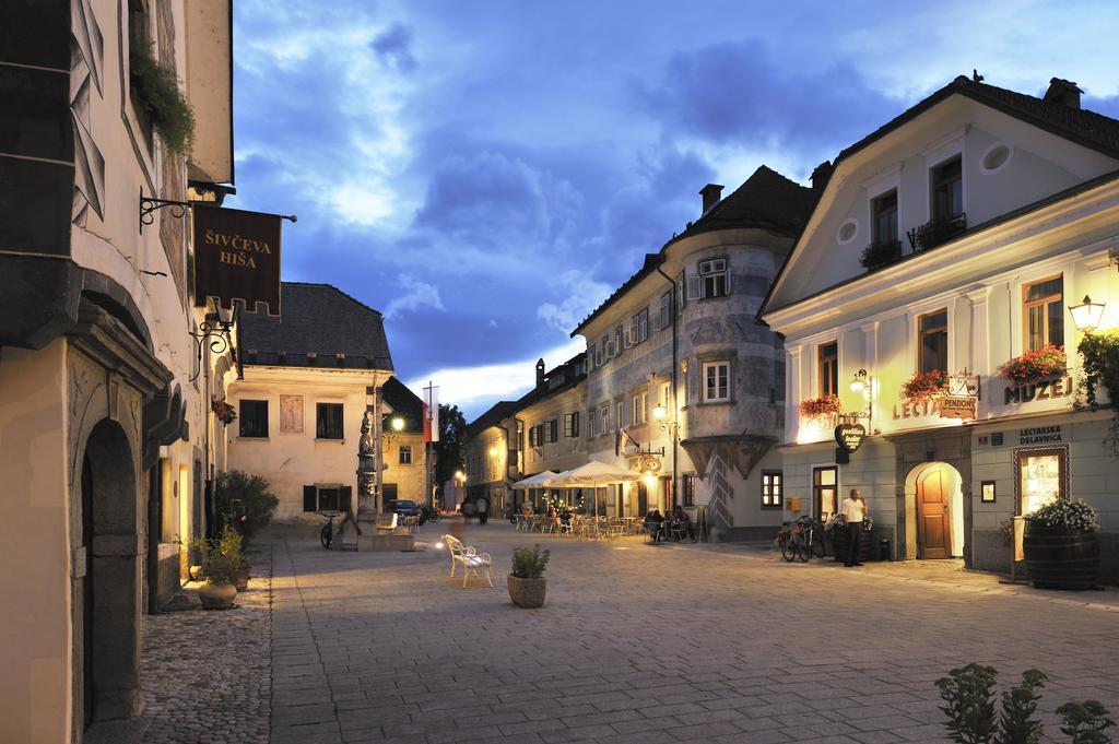 Vila Sejalec Villa Lesce  Kültér fotó